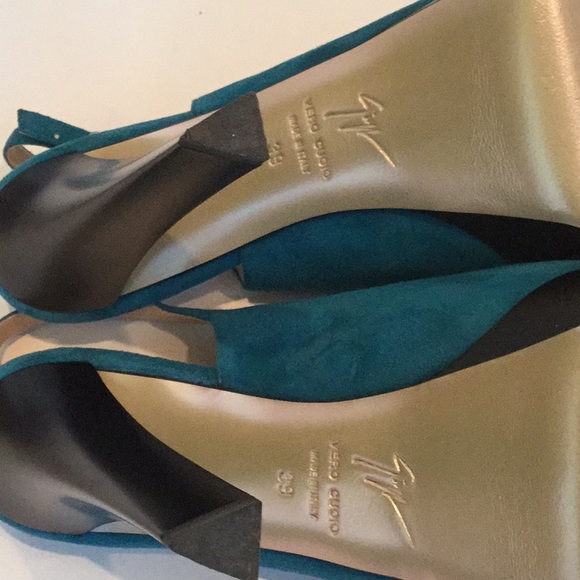 Giuseppe Zanotti teal suede heels - Picture 7 of 7